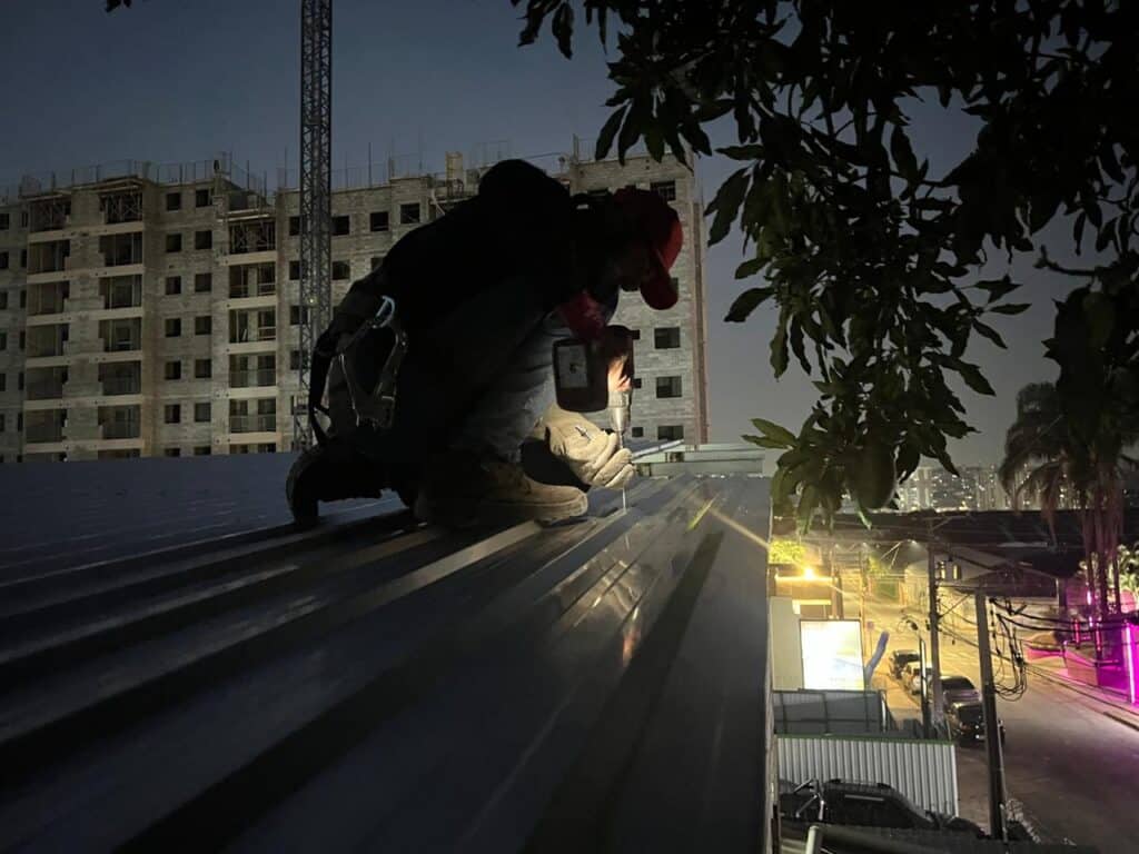 empresa de manutenção de telhado